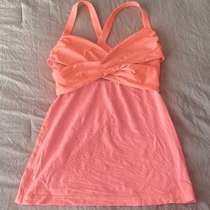 Lululemon tank size 6